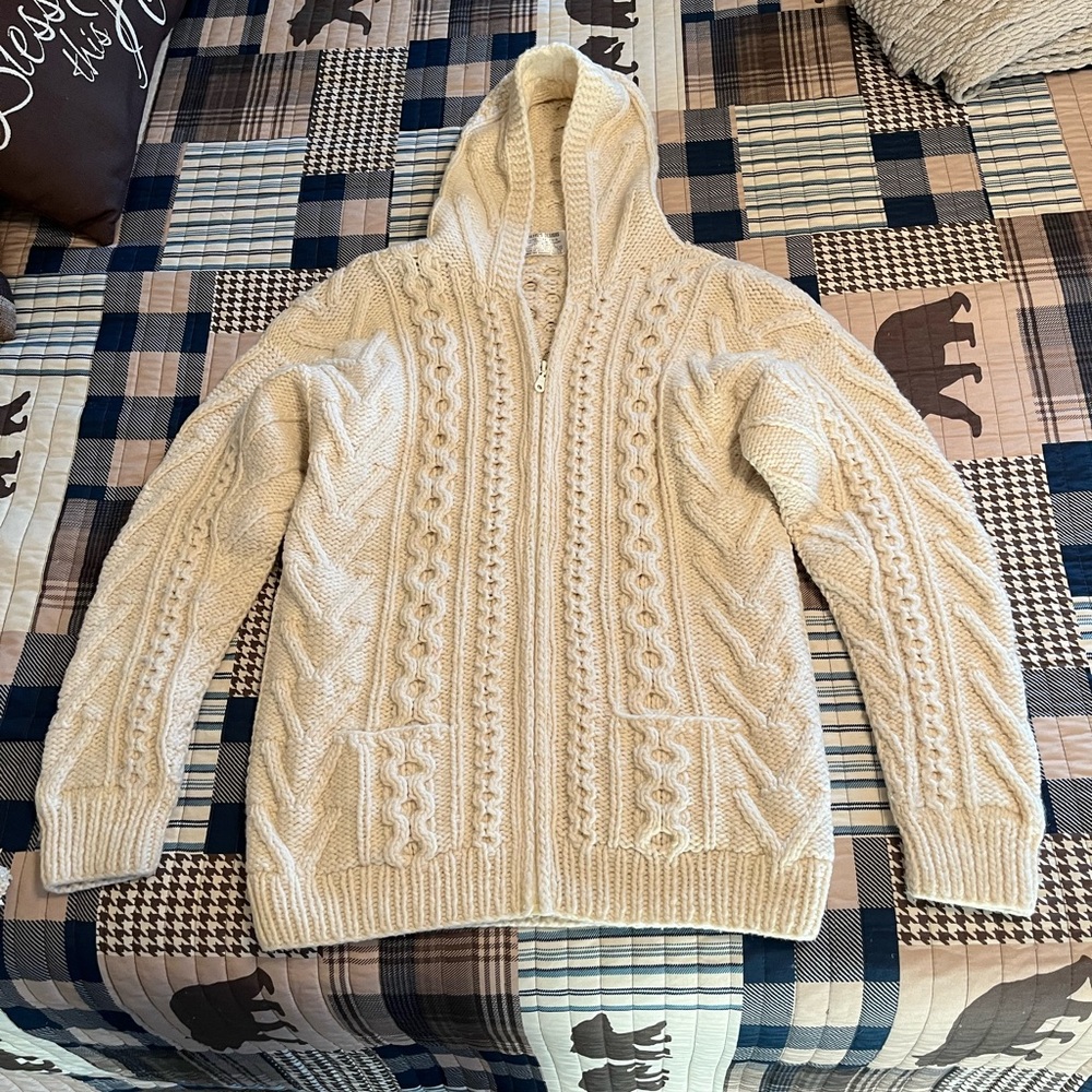 Hooded Aran Wool Zip Hooded Sweater